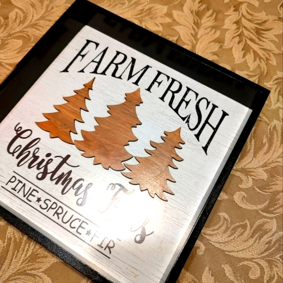 🎄 Adorable Farmhouse Wooden Wall - Stand Decor "Farm Fresh Christmas Tre - Picture 3 of 10